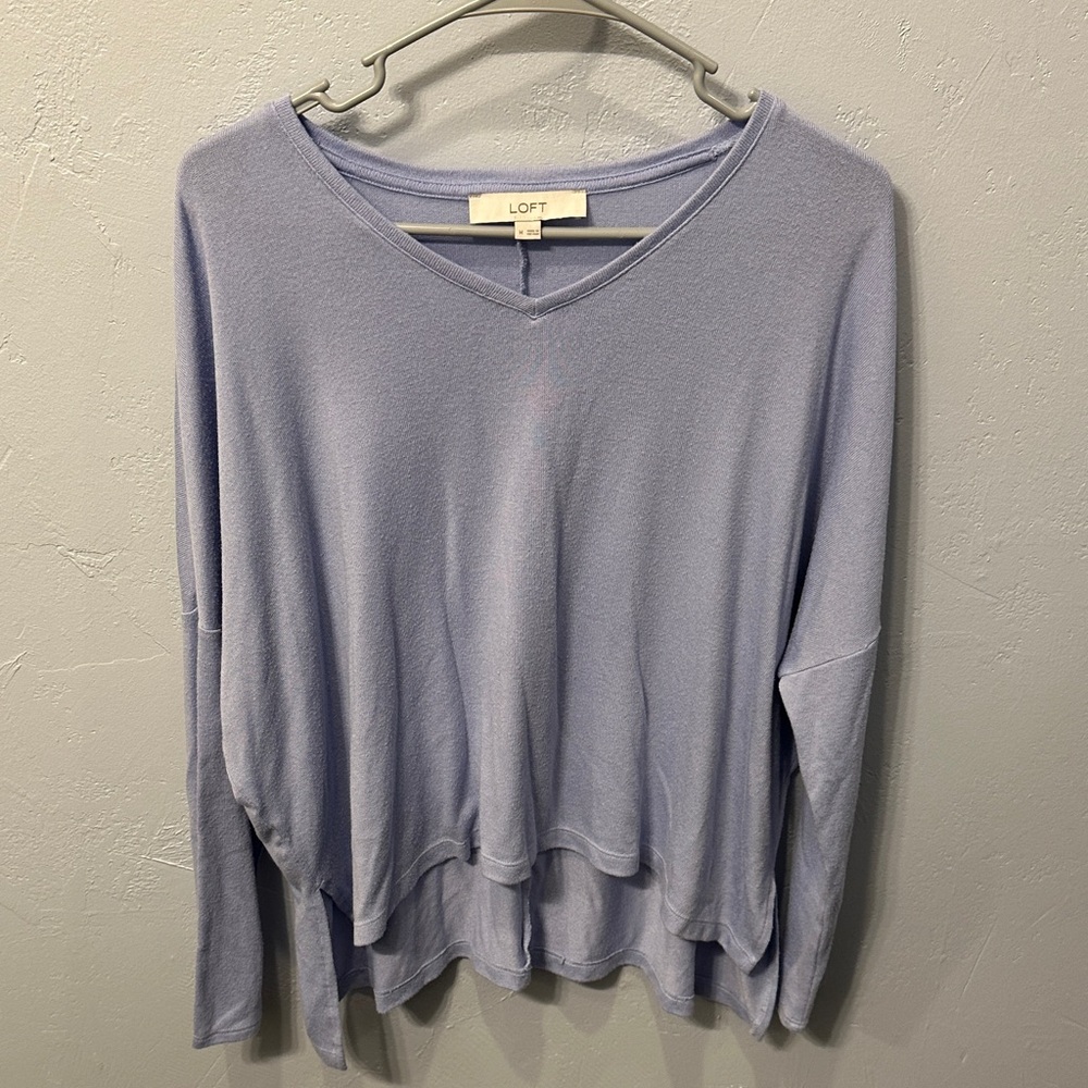 LOFT Women's Soft Blue Long Sleeve V-Neck Tee